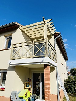 Remise en état Ponçage balcon et pergola